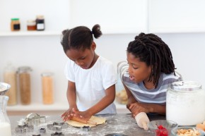 siblings_cooking