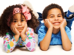 siblings_smiling